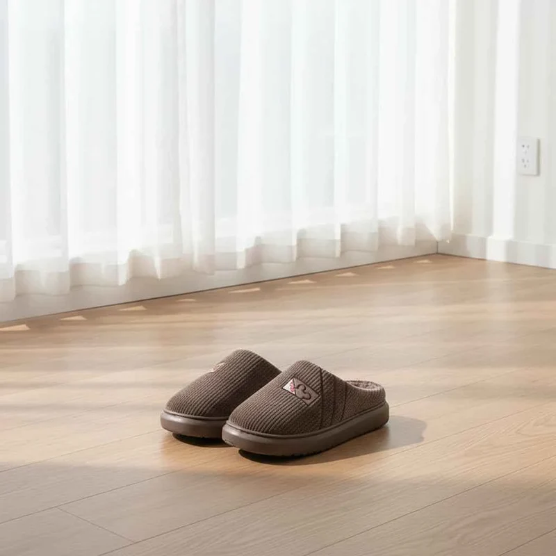 Luxuriöse Damen-Plüschpantoffeln – Weiche und elegante Hausschuhe
