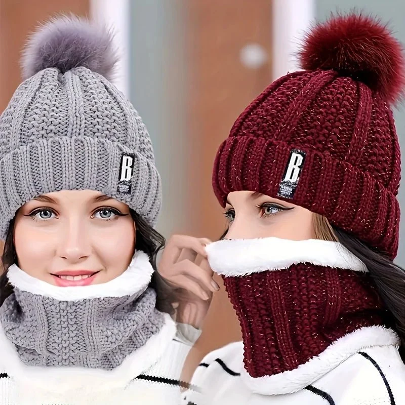 Bleiben Sie gemütlich und stilvoll mit unserem Set aus warmen Winterstrickmützen.
