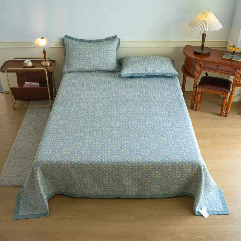 Kuscheln Sie sich in unsere Tagesdecke aus 100 % Baumwolle ein – luxuriöser Retro-Charme