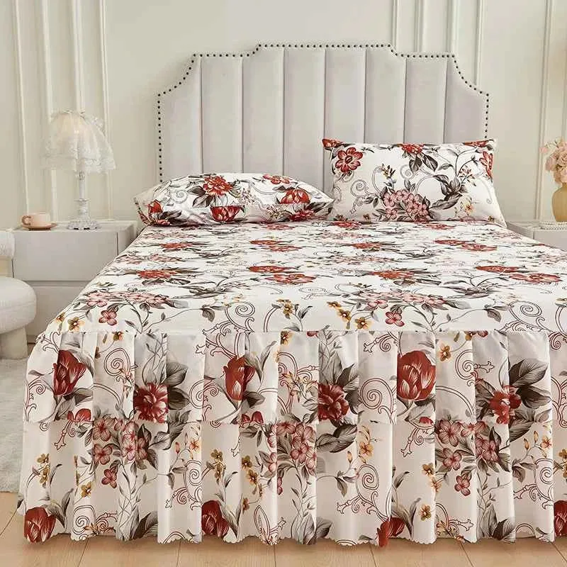 Verwandeln Sie Ihr Schlafzimmer mit unserem floralen Bettrock- und Kissenbezug-Set