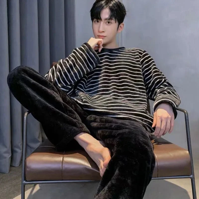 Koreanischer Flanellpyjama – Gemütliche Herren-Loungewear für ultimativen Komfort