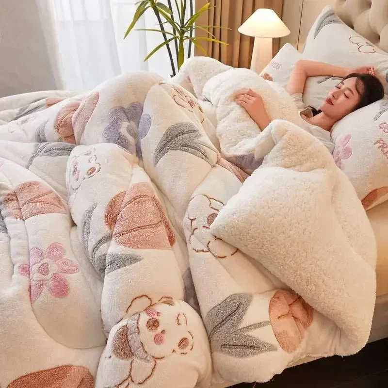 Winterliche Lammwolldecke – Dicke und warme Plüschdecke für Einzel- und Doppelzimmer im Studentenwohnheim