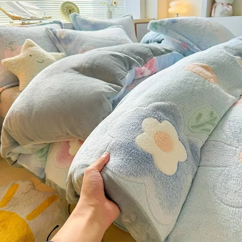 Herbst- und Winter-Schneeflocken-Bettbezug aus Samt – Dicker Flanell-Bettbezug mit Cartoon-Print für weiche, kuschelige und warme Plüschbettwäsche